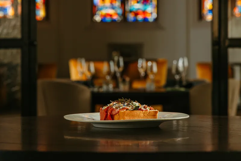Catering de Vesting toast met carpaccio en room